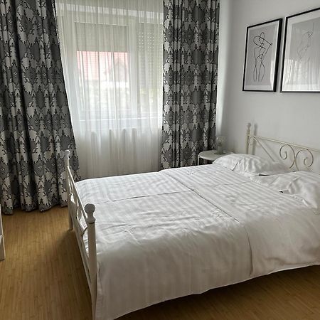 White Glamour Buzău Exteriér fotografie